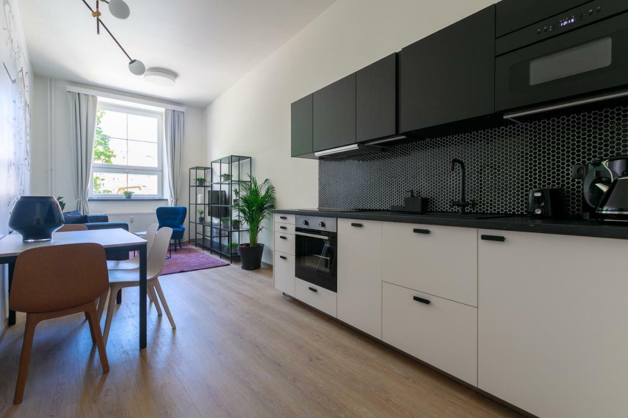 Avantgarde Apartments Пилзен Екстериор снимка