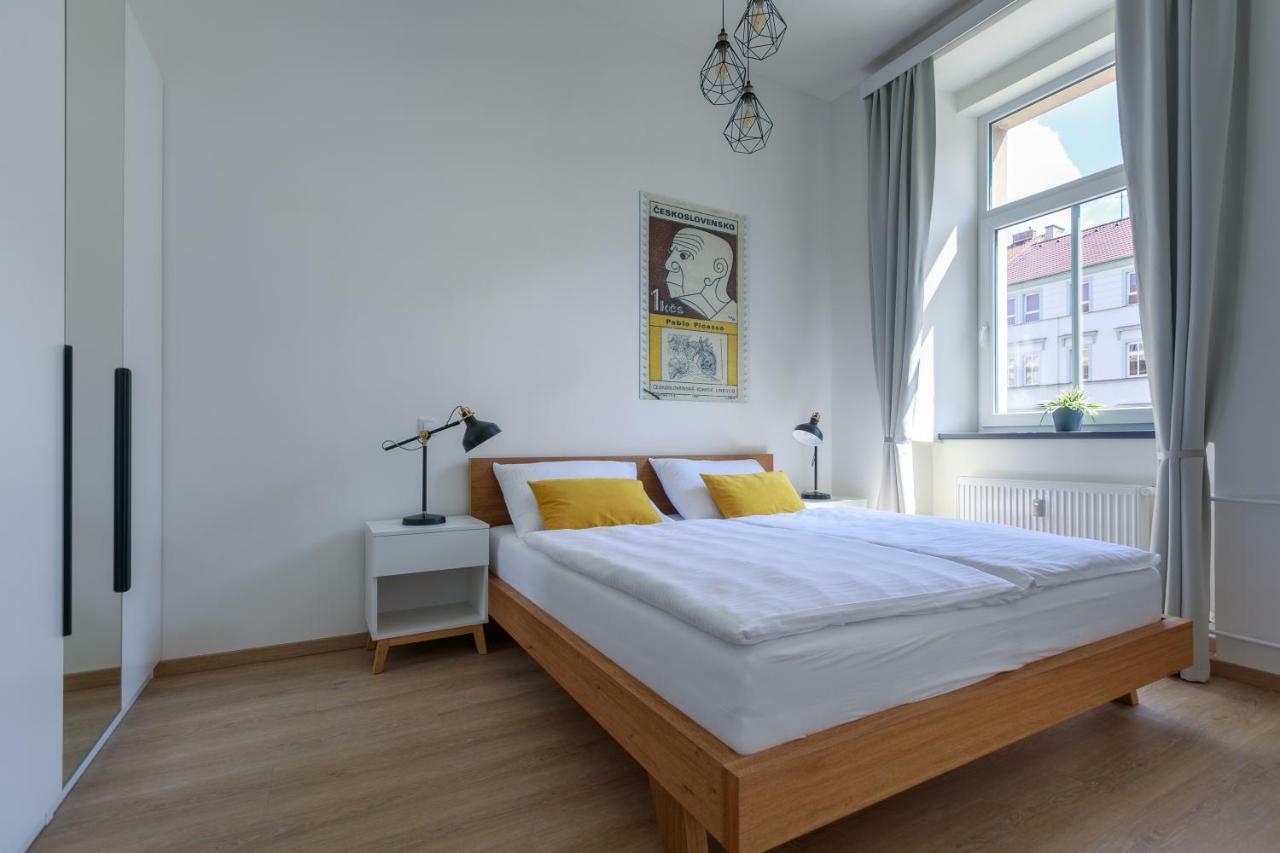 Avantgarde Apartments Пилзен Екстериор снимка