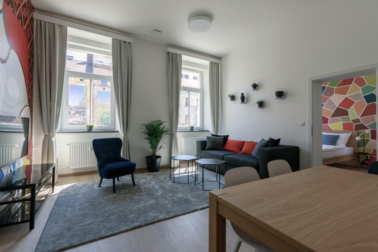 Avantgarde Apartments Пилзен Екстериор снимка