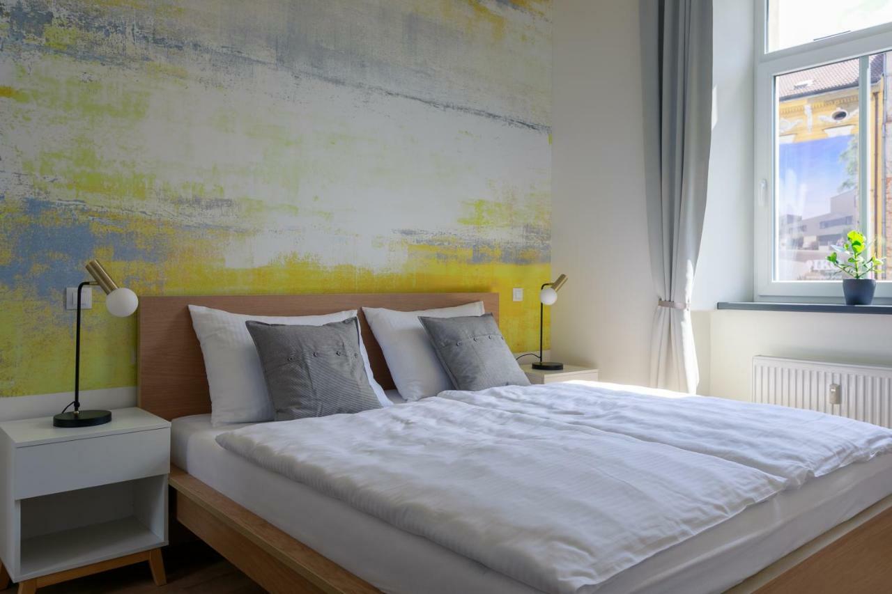 Avantgarde Apartments Пилзен Екстериор снимка
