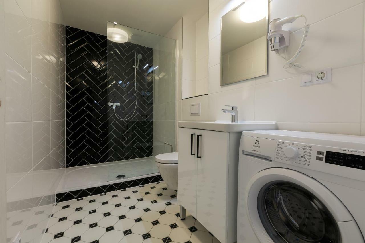 Avantgarde Apartments Пилзен Екстериор снимка